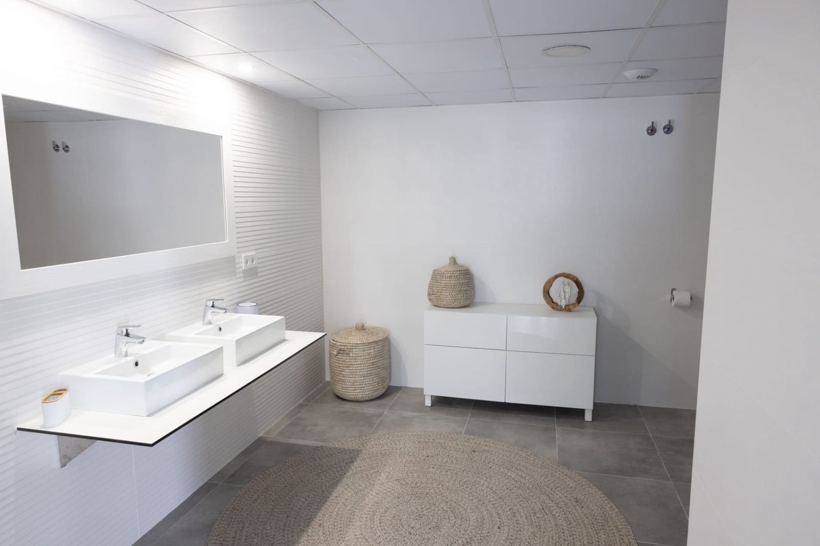 4 makuuhuone Huvila myytävänä paikassa Finestrat mukana uima-altaan 
autotalli - 699 000 € (Ref: 8324290)