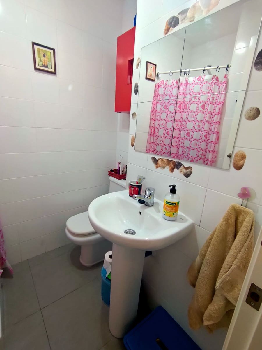 Apartamento de 2 habitaciones en La Villajoyosa / Vila Joiosa en venta con piscina garaje - 225.000 € (Ref: 8331324)