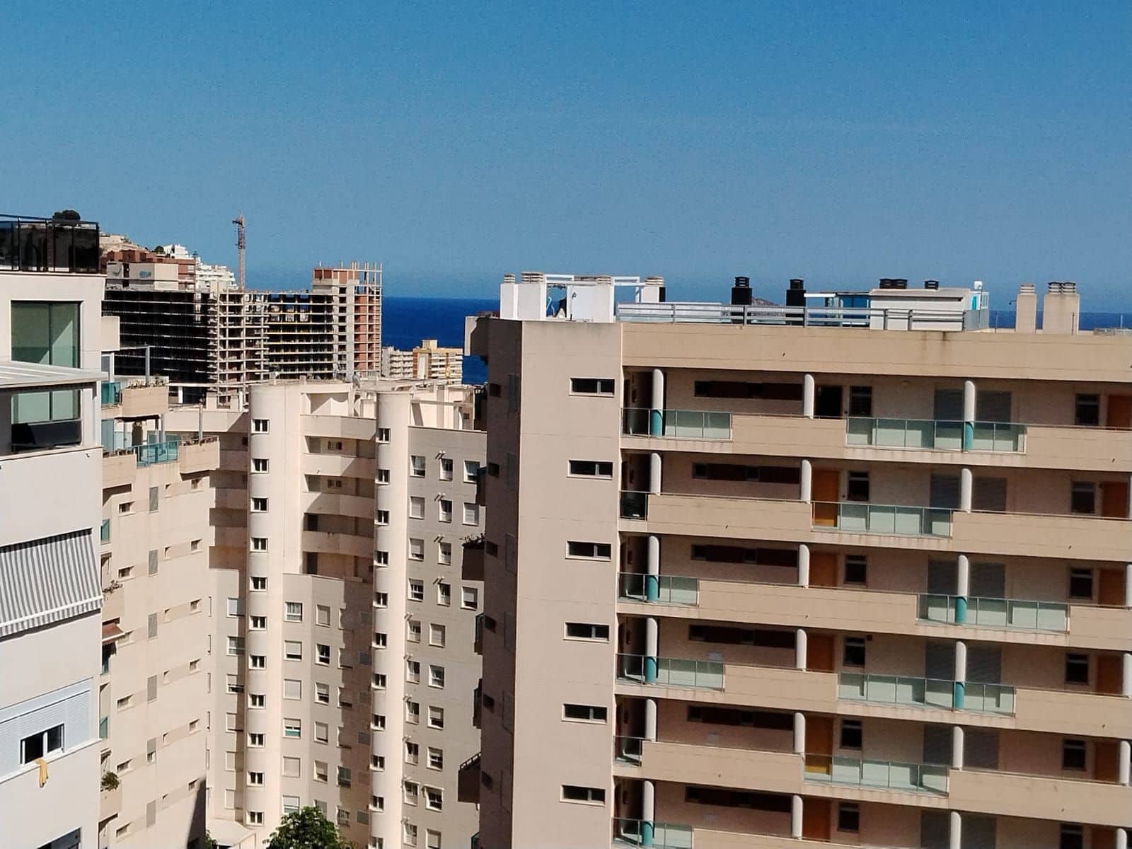 Apartamento de 2 habitaciones en La Villajoyosa / Vila Joiosa en venta con piscina garaje - 225.000 € (Ref: 8331324)