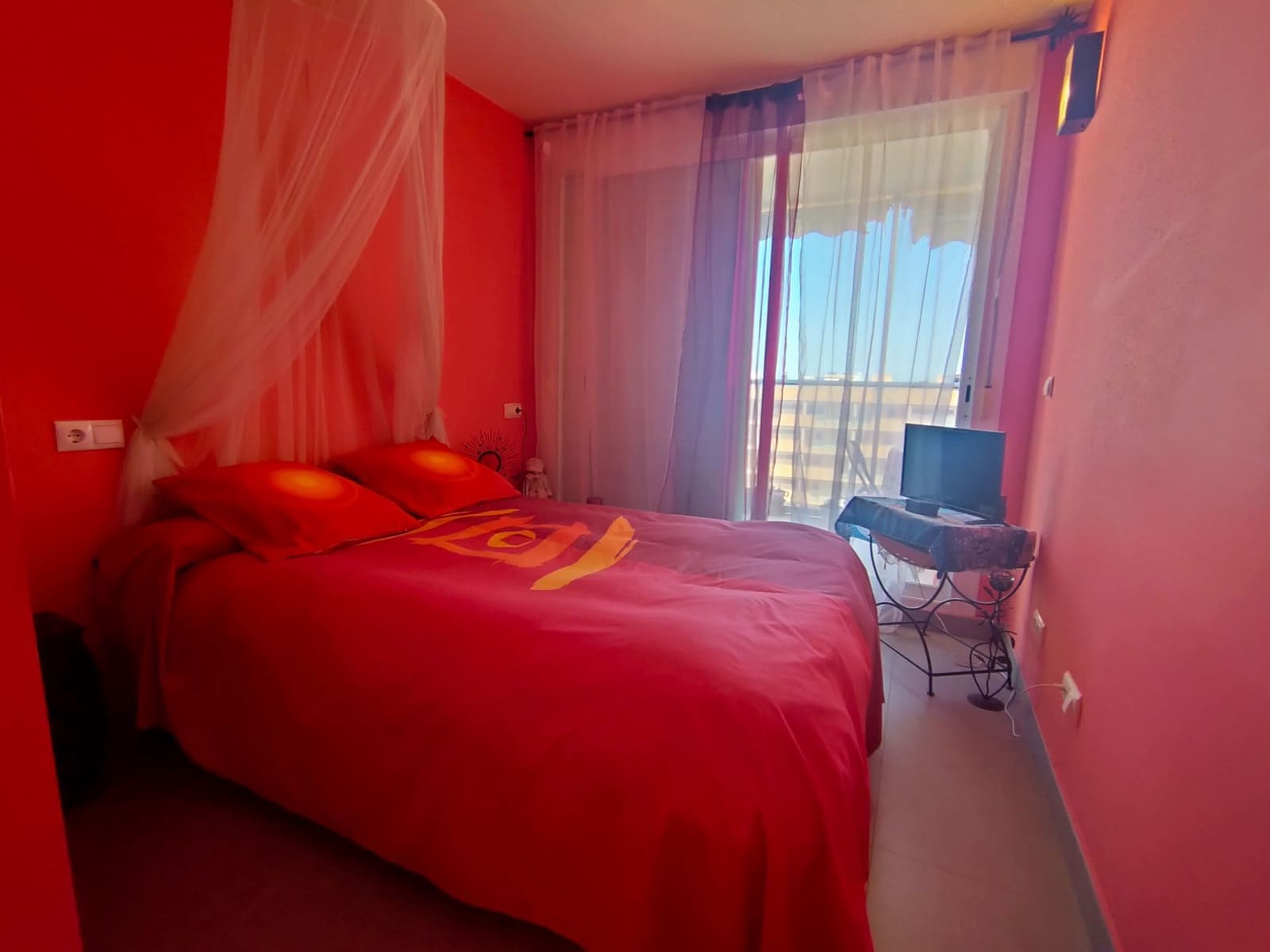 Apartamento de 2 habitaciones en La Villajoyosa / Vila Joiosa en venta con piscina garaje - 225.000 € (Ref: 8331324)