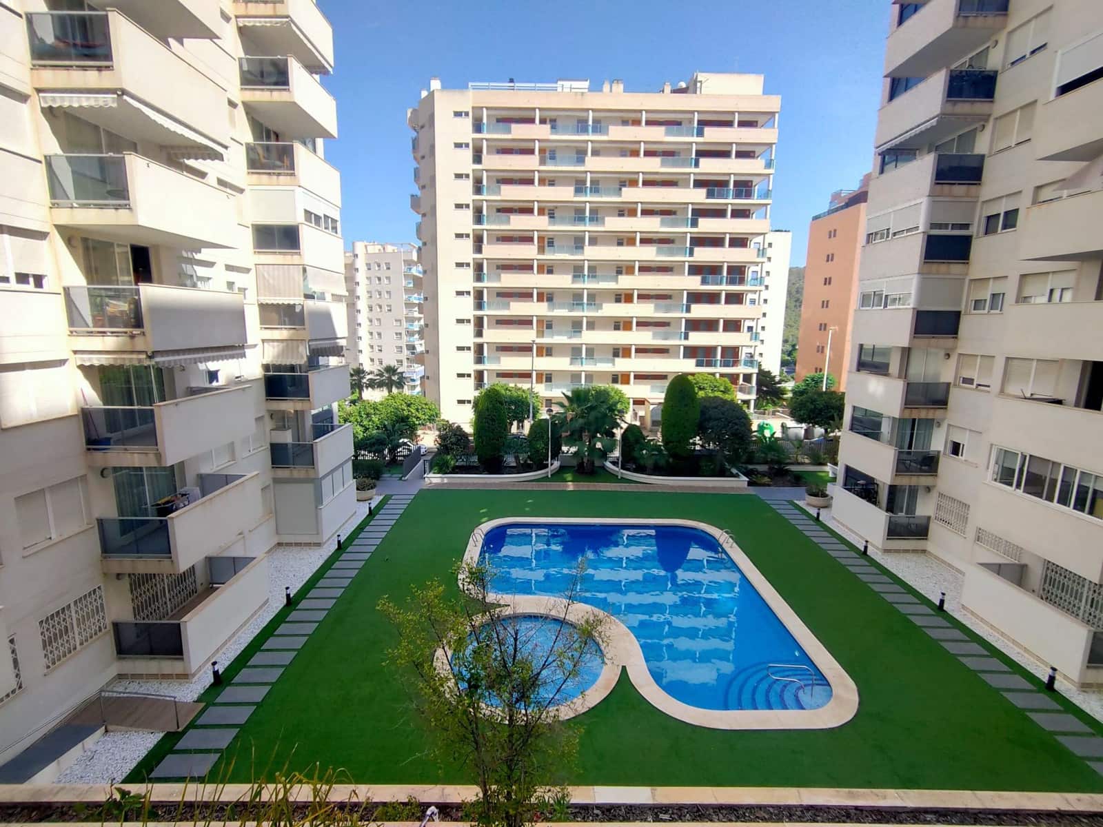 Apartamento de 2 habitaciones en La Villajoyosa / Vila Joiosa en venta con piscina garaje - 225.000 € (Ref: 8331324)