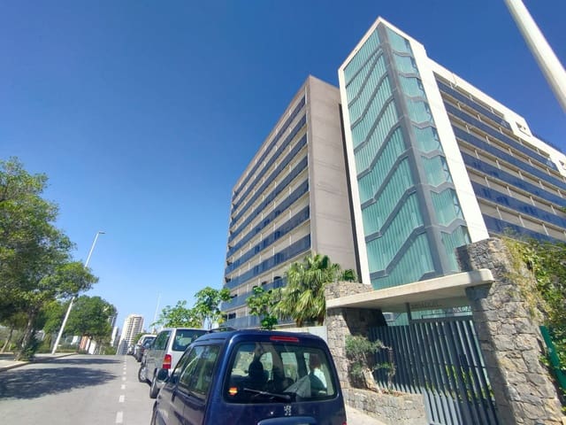 Apartamento de 2 habitaciones en La Villajoyosa / Vila Joiosa en venta con piscina garaje - 225.000 € (Ref: 8331324)