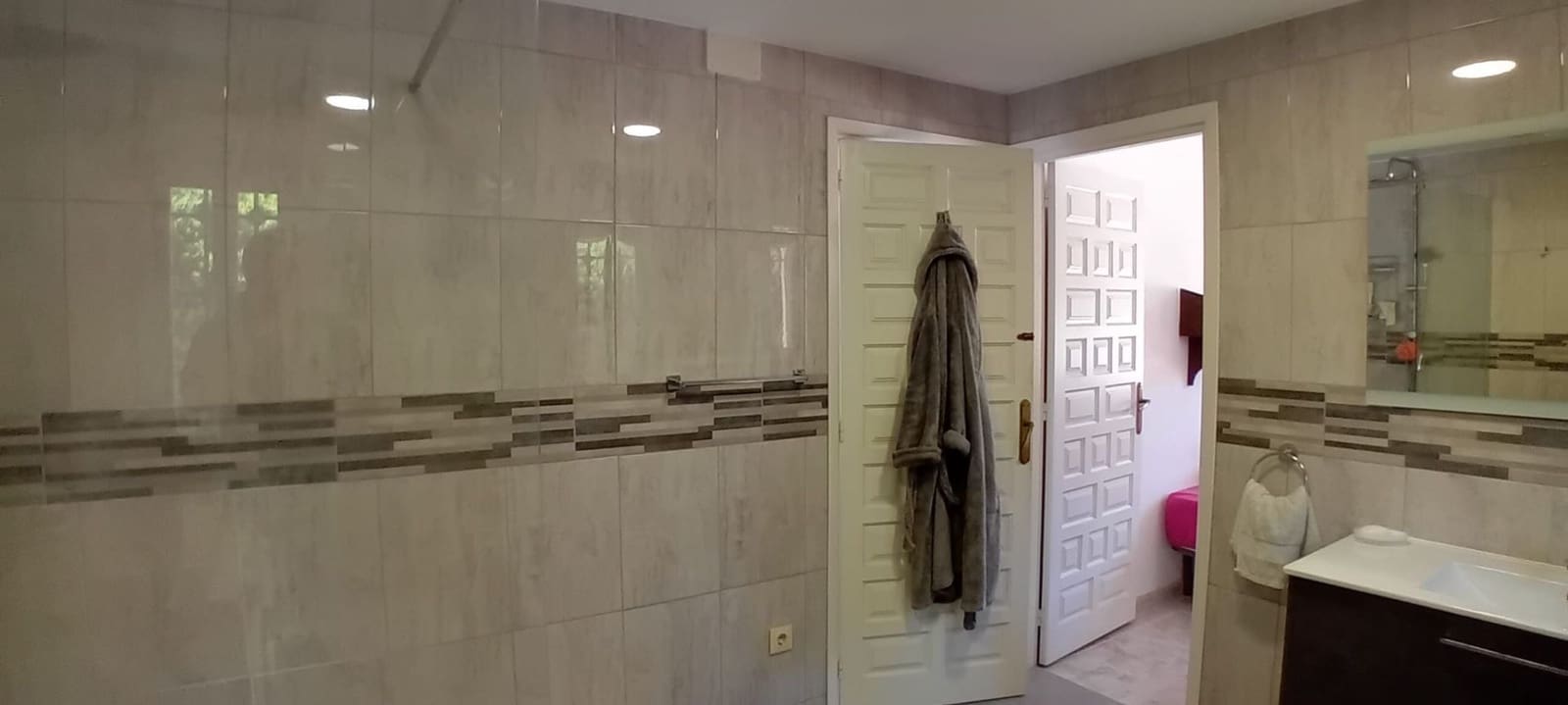 5 bedroom Villa for sale in La Nucia with pool garage - € 525,000 (Ref: 8438349)