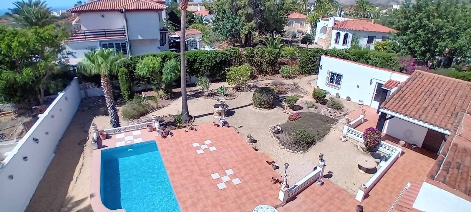 5 bedroom Villa for sale in La Nucia with pool garage - € 525,000 (Ref: 8438349)