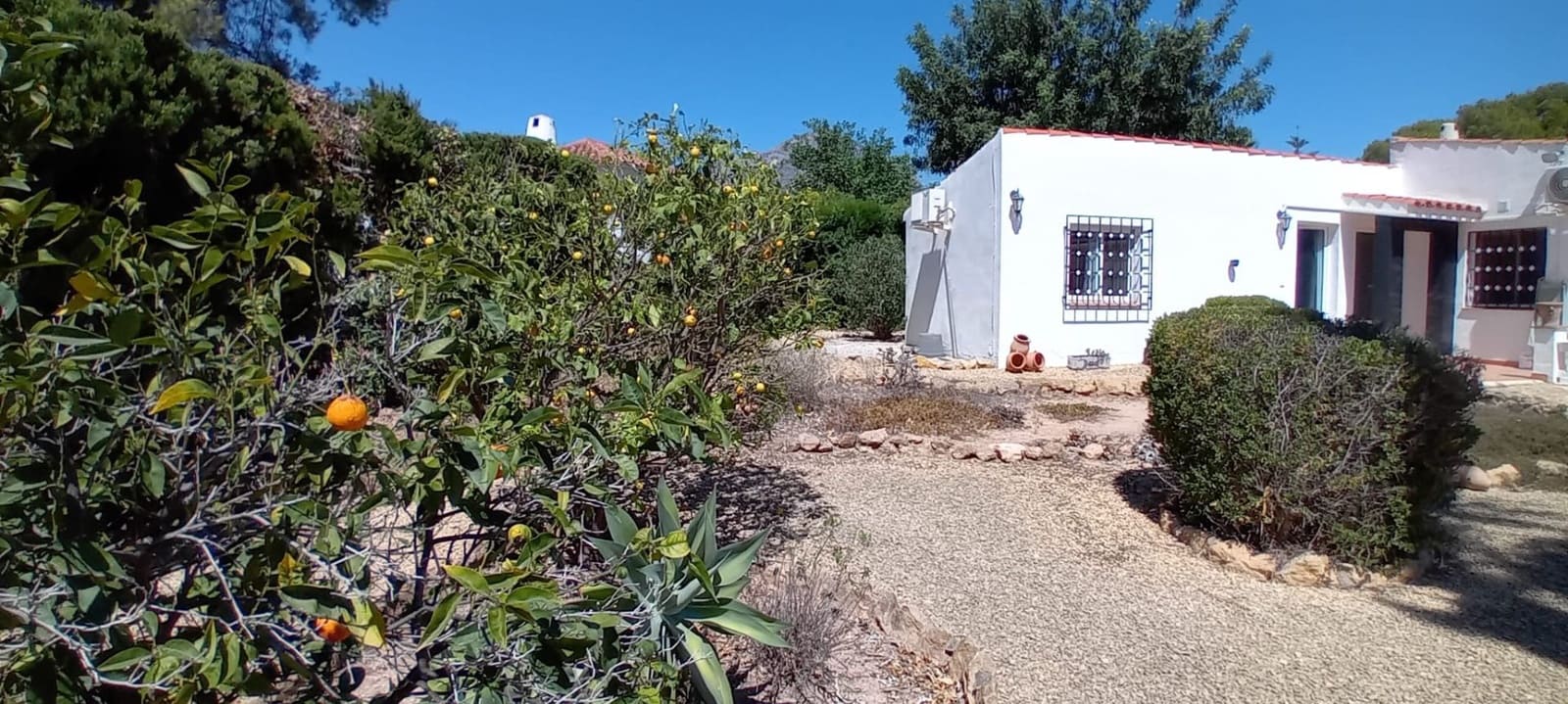 5 bedroom Villa for sale in La Nucia with pool garage - € 525,000 (Ref: 8438349)