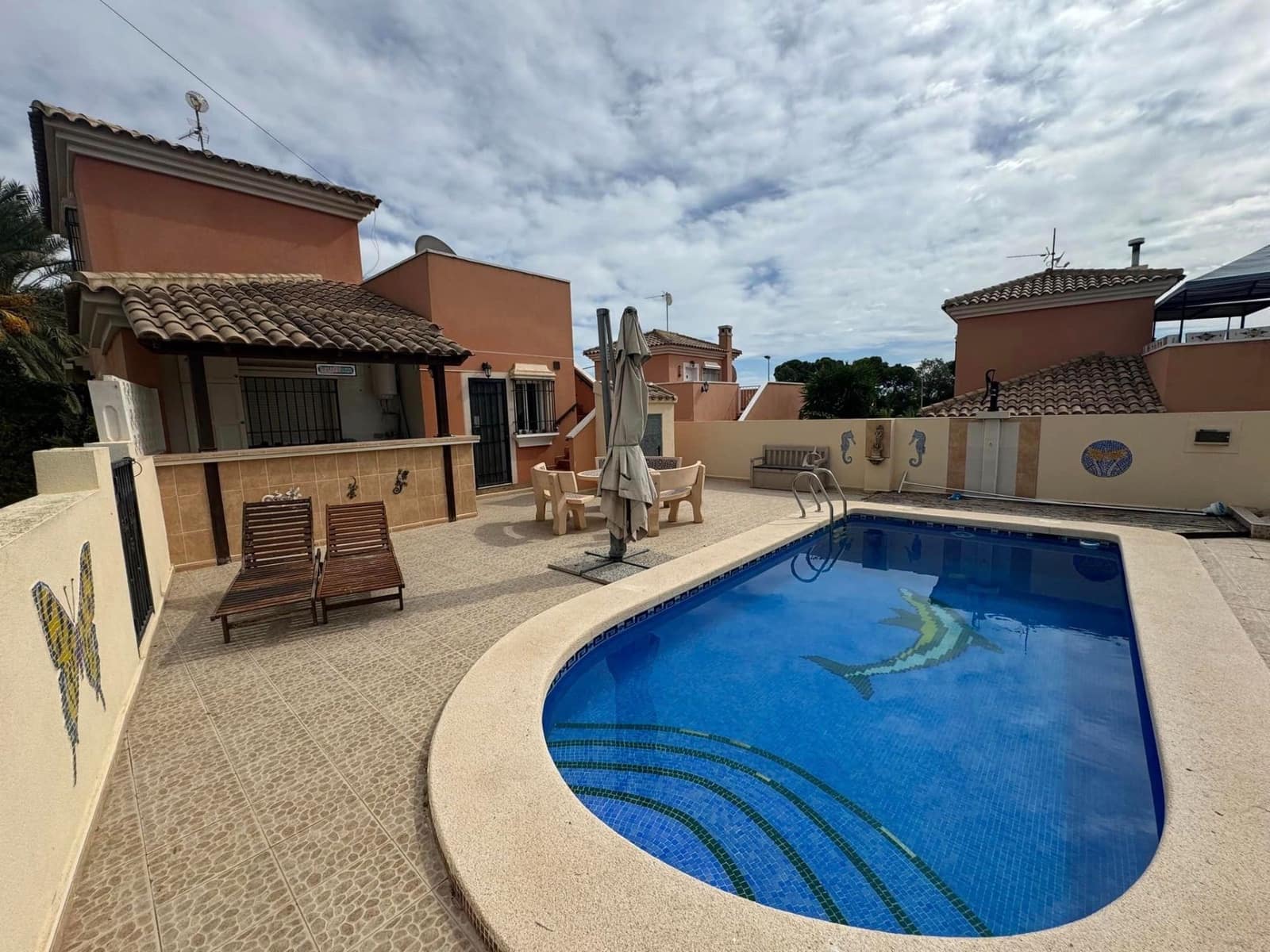 5 chambre Villa/Maison à vendre à La Majada avec piscine garage - 298 000 € (Ref: 8572130)