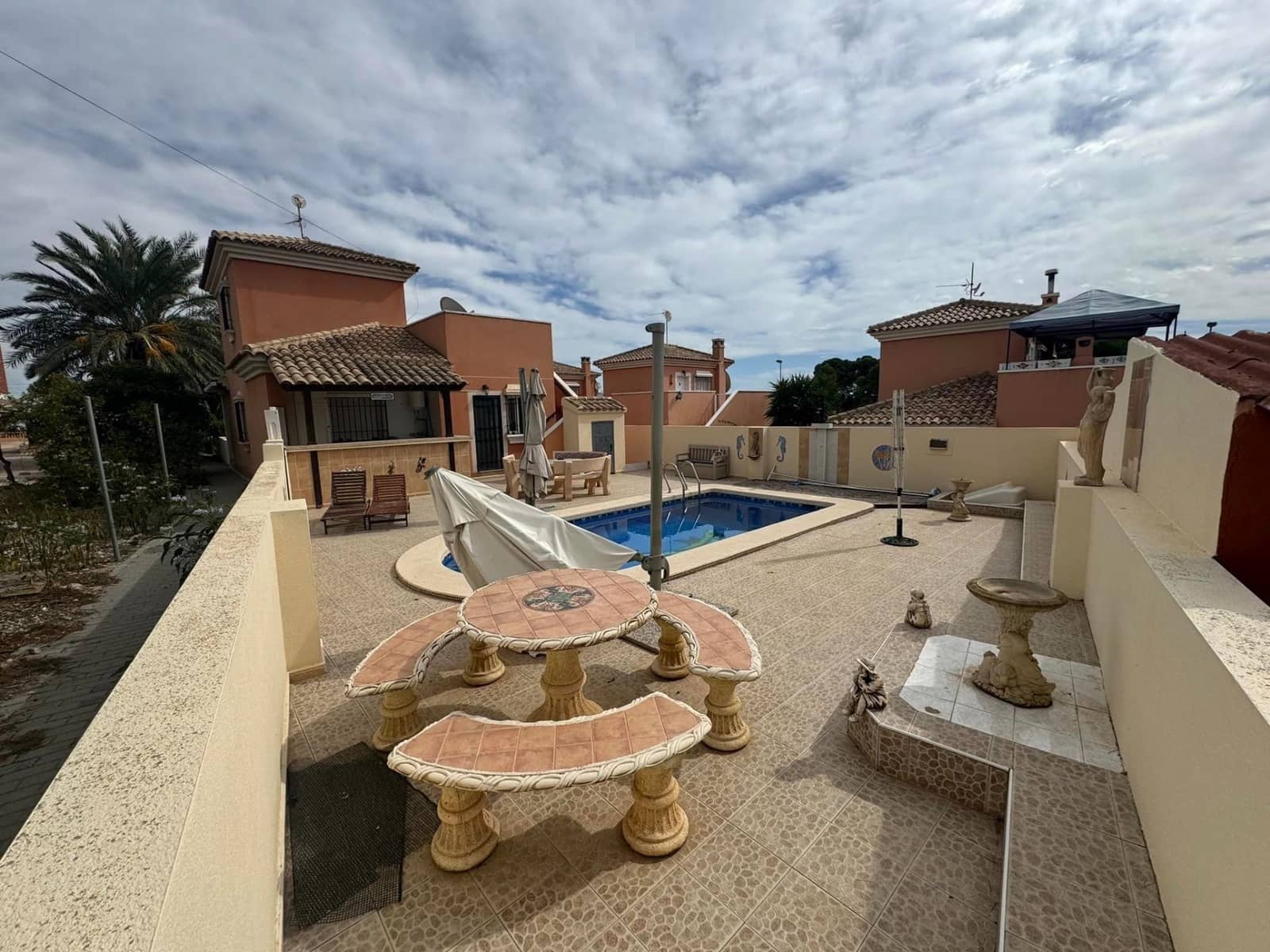 5 chambre Villa/Maison à vendre à La Majada avec piscine garage - 298 000 € (Ref: 8572130)