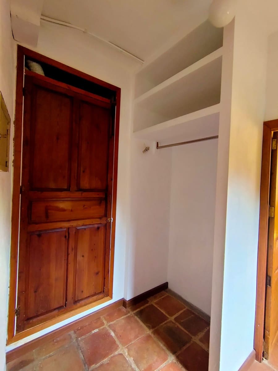 4 slaapkamer Huis te koop in Polop - € 399.000 (Ref: 8634287)