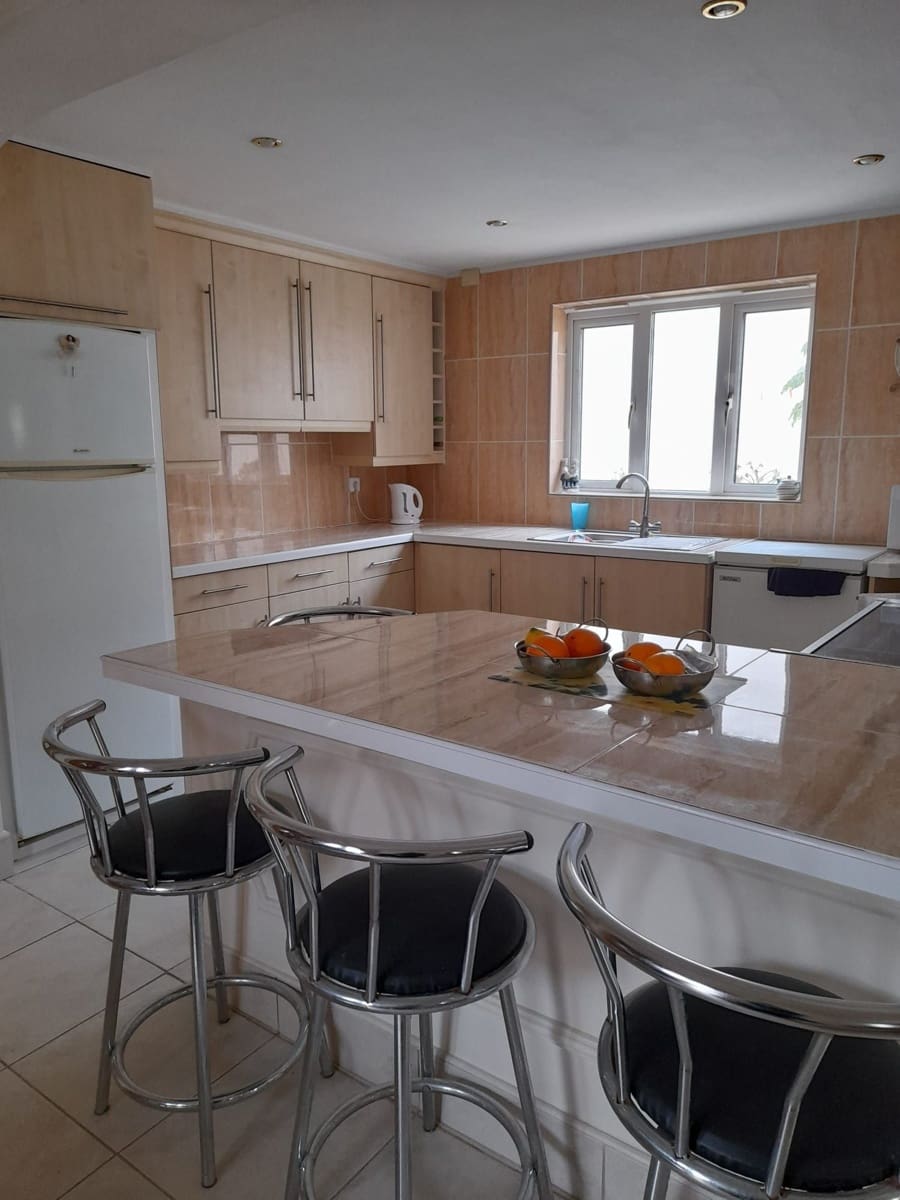 5 soveværelse Villa til salg i Orxeta med swimmingpool garage - € 365.000 (Ref: 8662052)