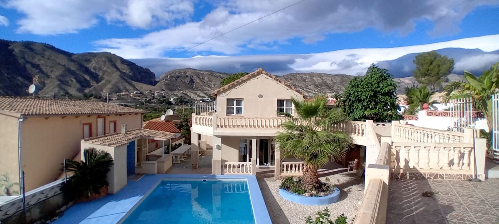 5 soveværelse Villa til salg i Orxeta med swimmingpool garage - € 365.000 (Ref: 8662052)