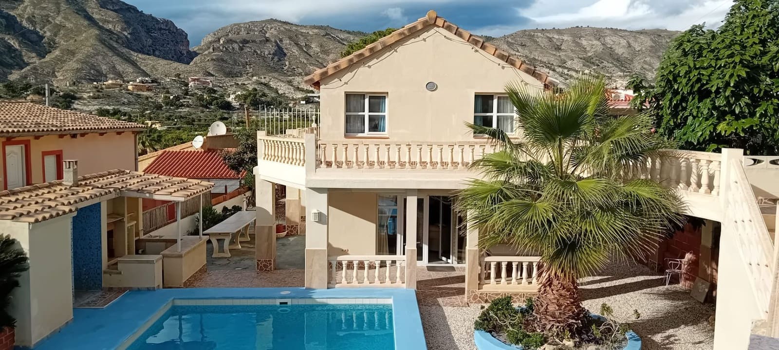 5 soveværelse Villa til salg i Orxeta med swimmingpool garage - € 365.000 (Ref: 8662052)