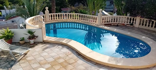 4 bedroom Villa for sale in Teulada Pueblo, Teulada-Moraira with pool garage - € 695,000 (Ref: 8681993)