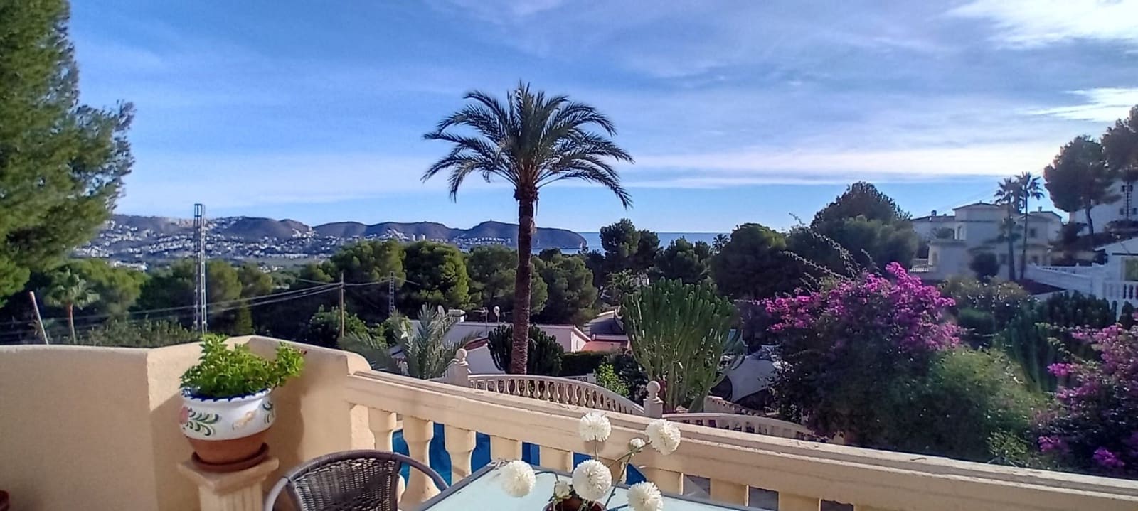 4 bedroom Villa for sale in Teulada with pool garage - € 695,000 (Ref: 8681993)