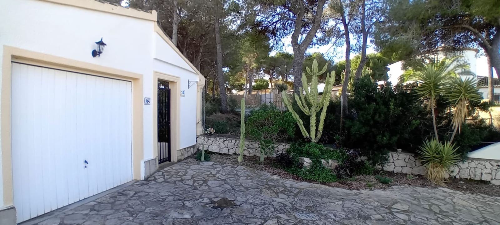 4 bedroom Villa for sale in Teulada with pool garage - € 695,000 (Ref: 8681993)