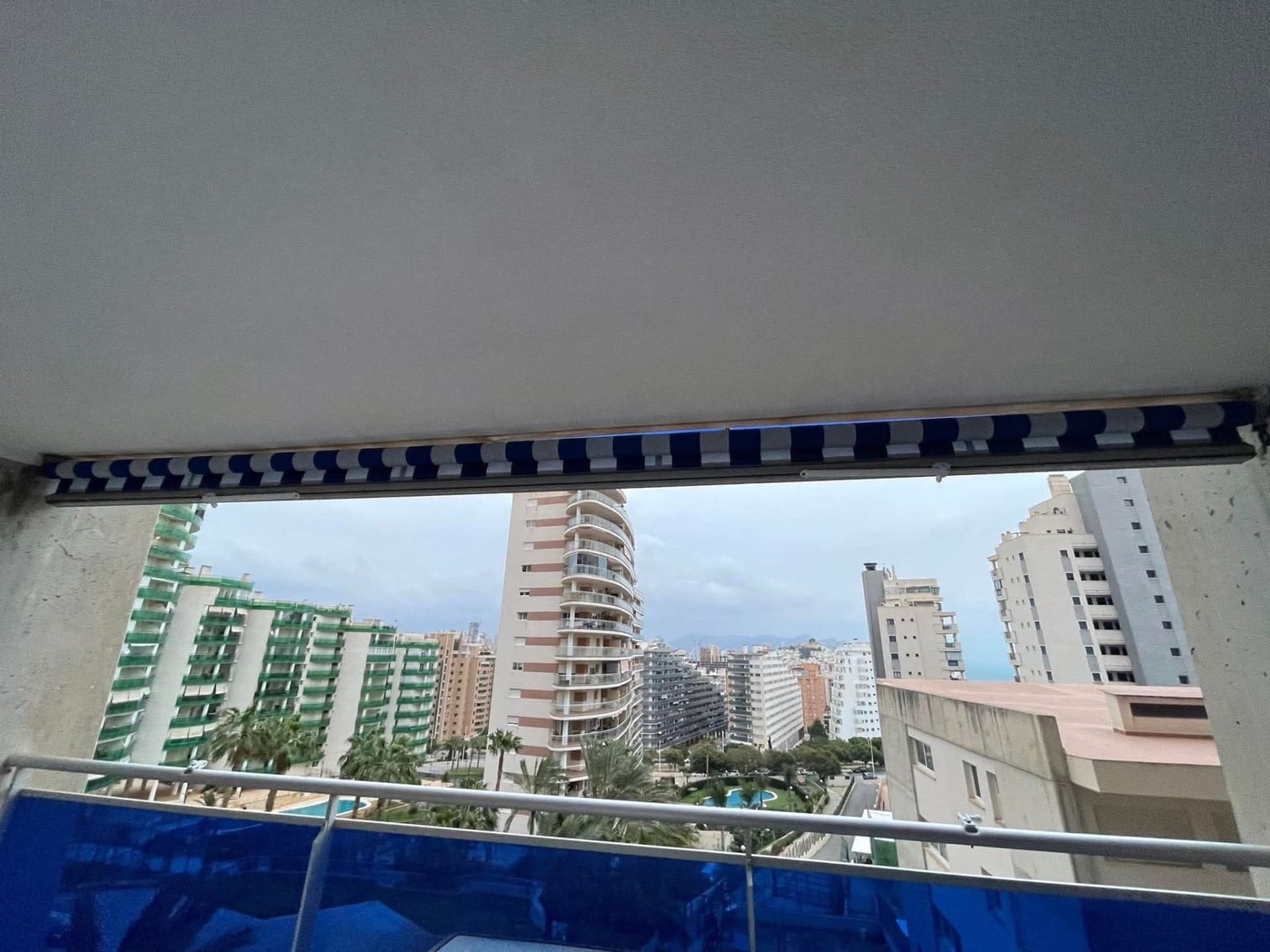 Apartamento de 2 habitaciones en La Villajoyosa / Vila Joiosa en venta con piscina garaje - 240.000 € (Ref: 8697769)