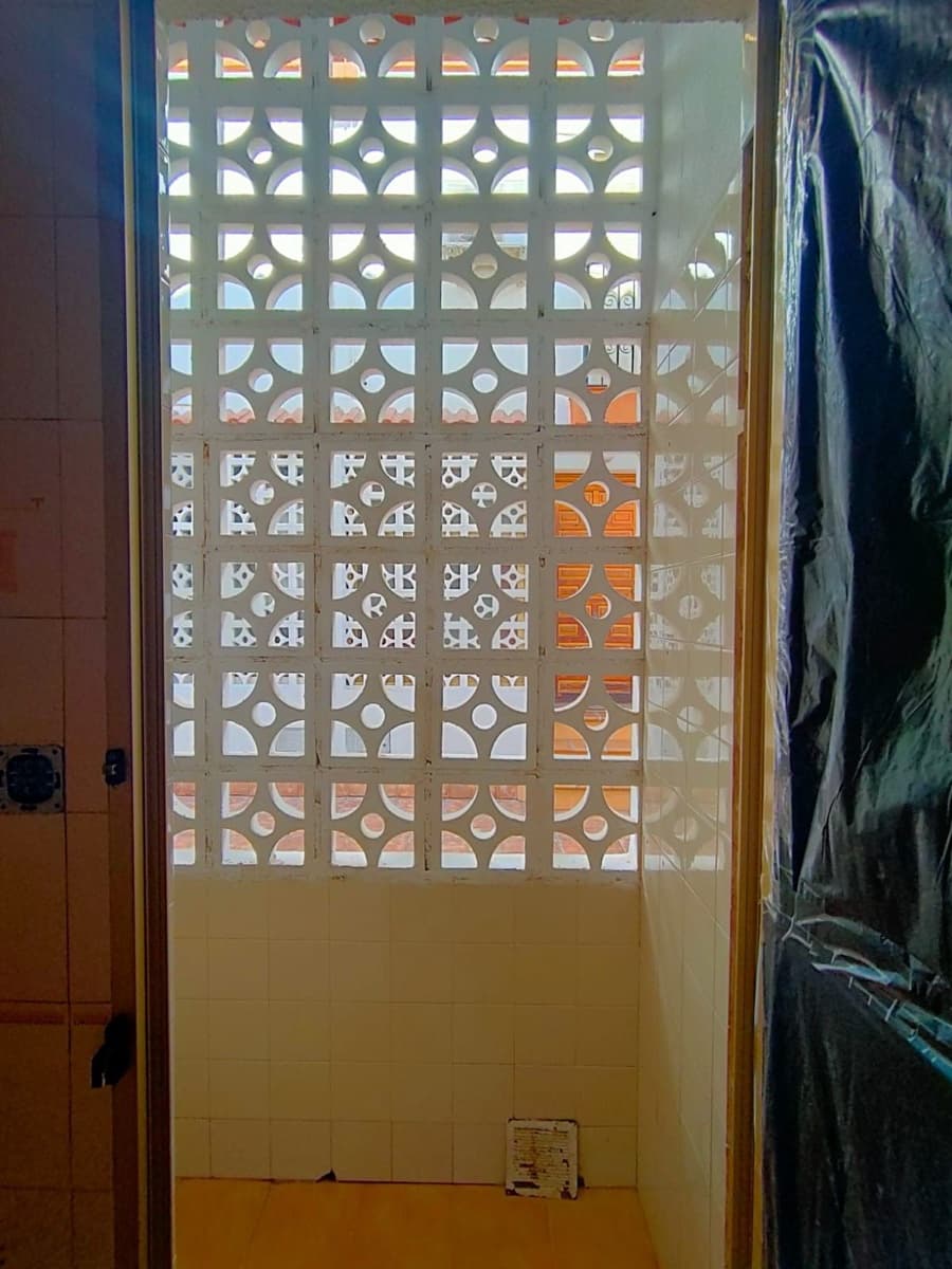 2 soverom Kjedet enebolig til salgs i Benidorm med svømmebasseng - € 229 000 (Ref: 8815446)