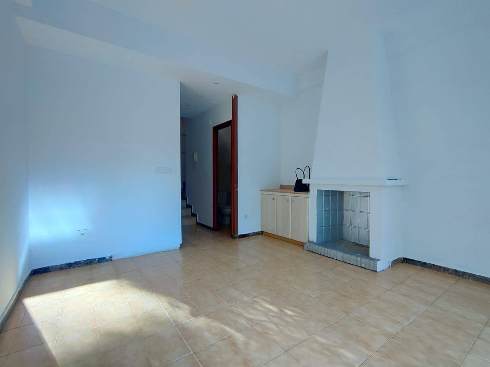 2 soverom Kjedet enebolig til salgs i Benidorm med svømmebasseng - € 229 000 (Ref: 8815446)