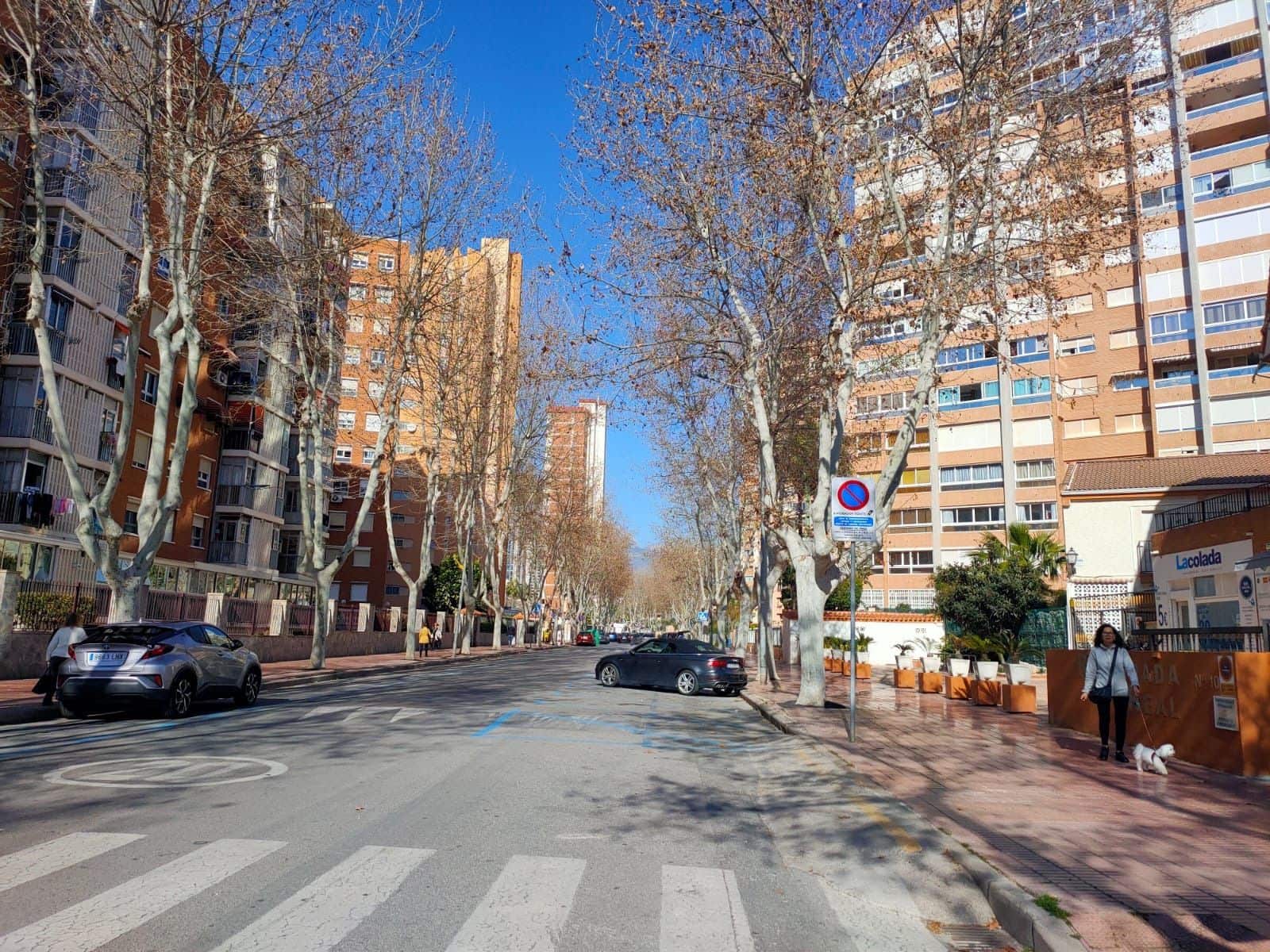 2 soverom Kjedet enebolig til salgs i Benidorm med svømmebasseng - € 229 000 (Ref: 8815446)