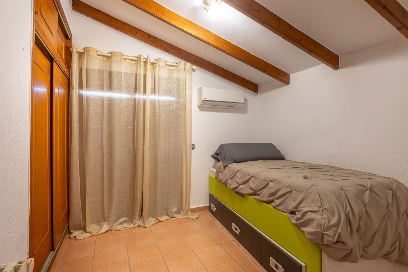 6 sypialnia Willa na sprzedaż w Benidorm z basenem garażem - 795 000 € (Ref: 8845355)