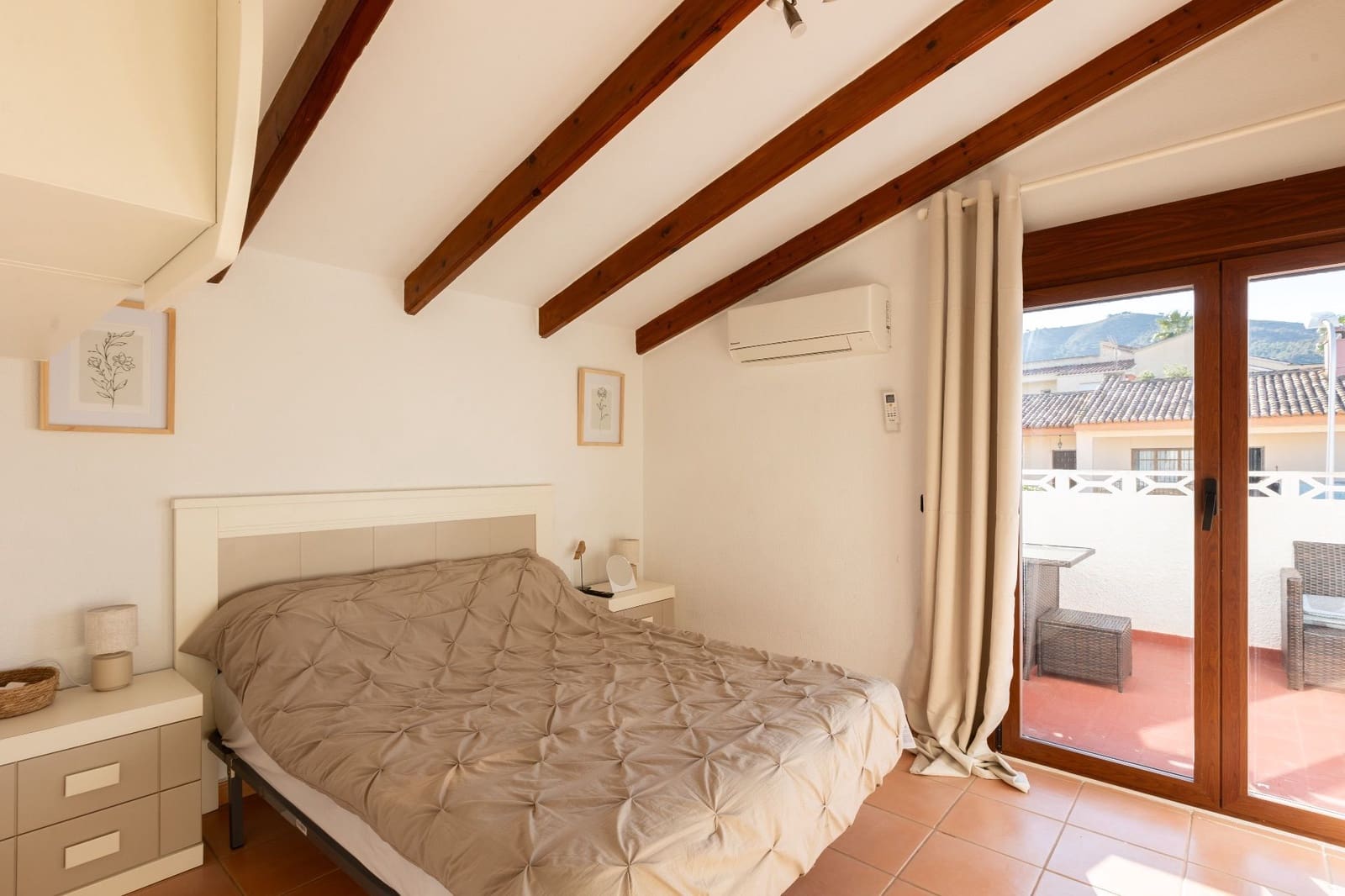 6 sypialnia Willa na sprzedaż w Benidorm z basenem garażem - 795 000 € (Ref: 8845355)