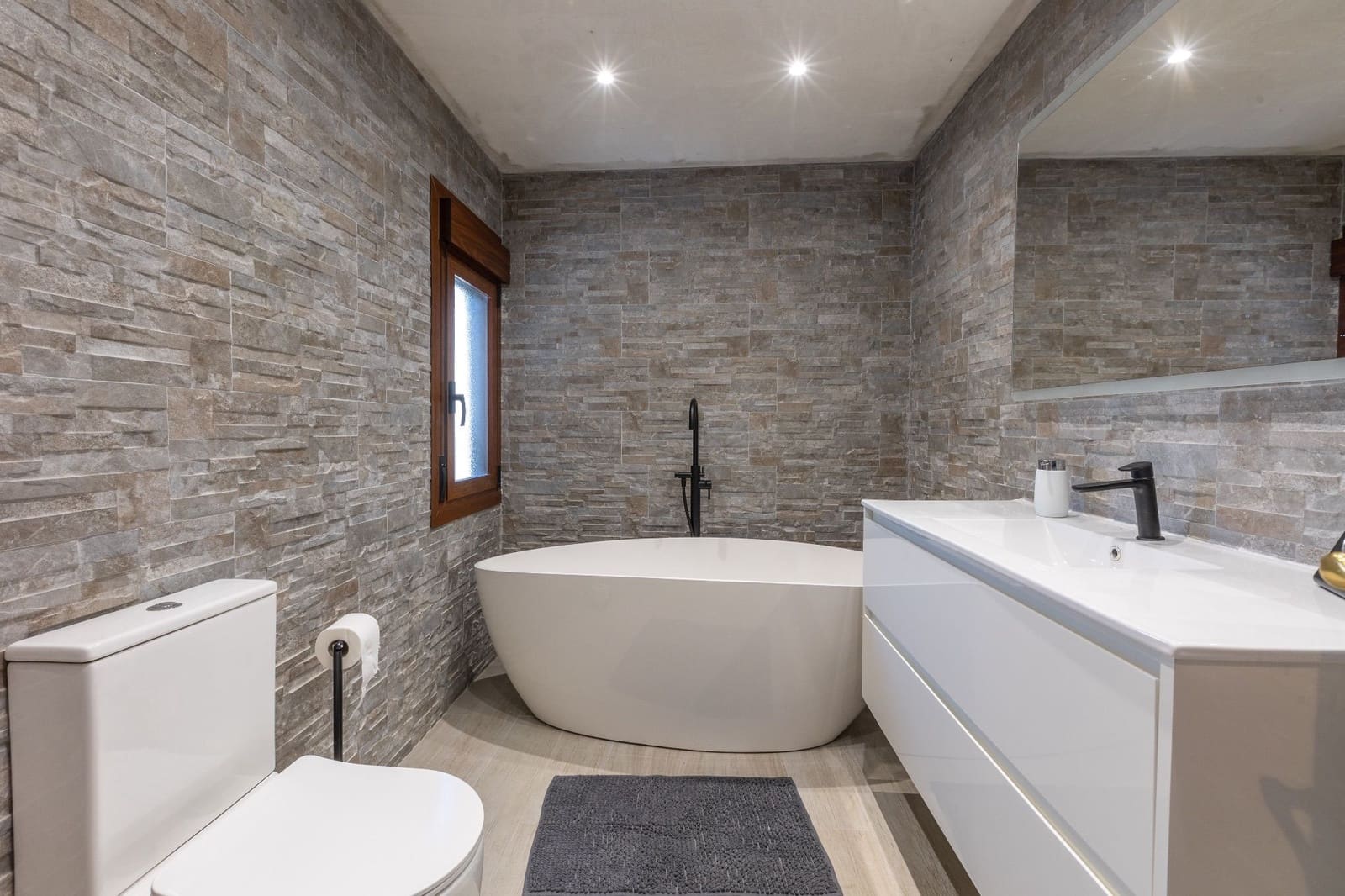 6 sypialnia Willa na sprzedaż w Benidorm z basenem garażem - 795 000 € (Ref: 8845355)