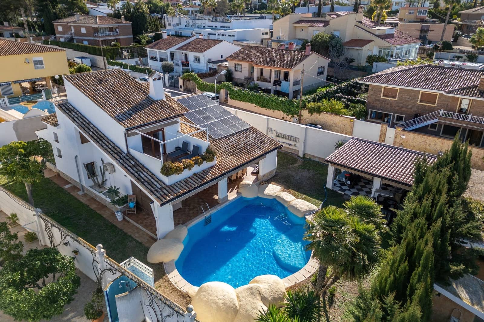 6 sypialnia Willa na sprzedaż w Benidorm z basenem garażem - 795 000 € (Ref: 8845355)