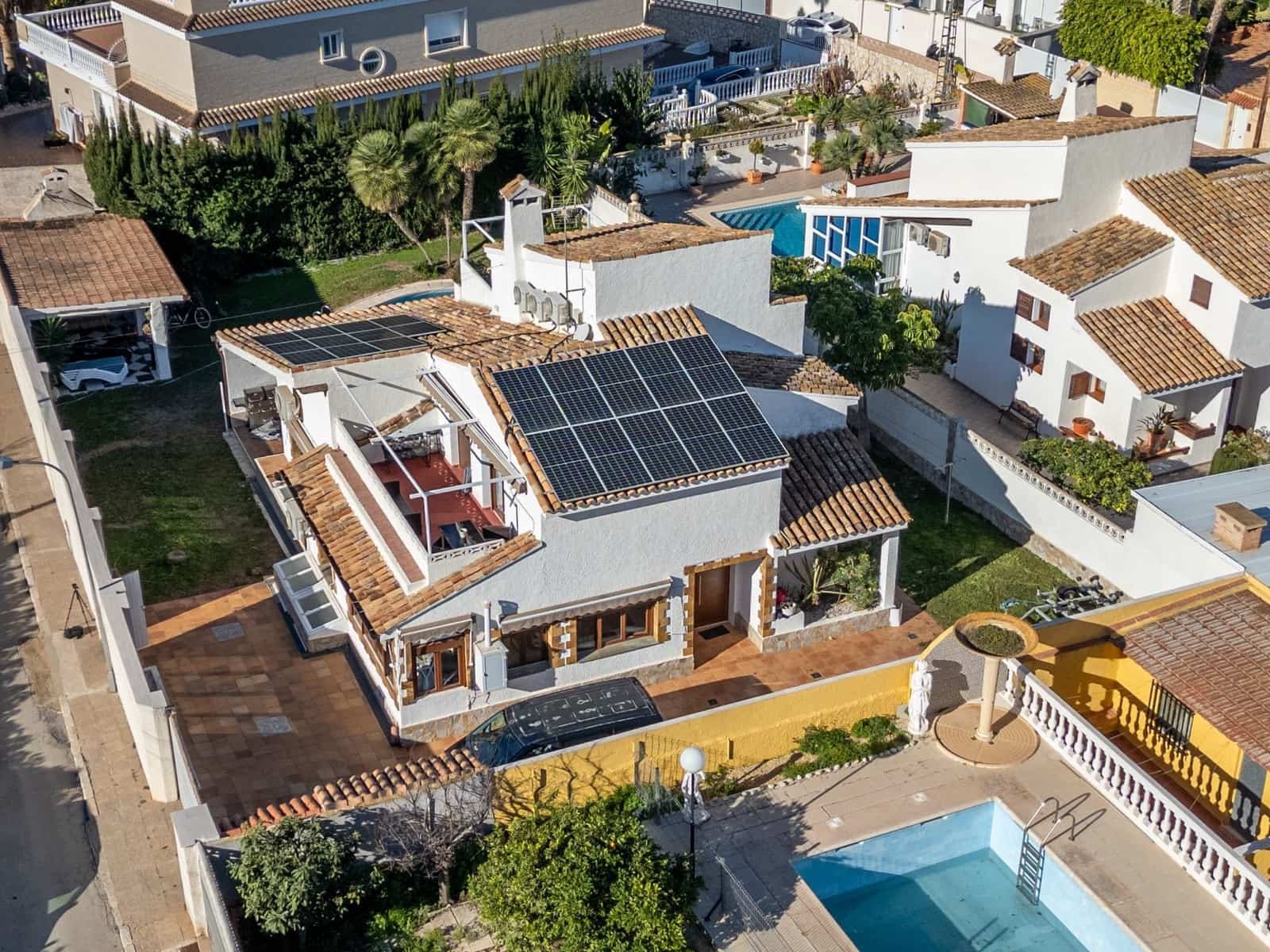 6 sypialnia Willa na sprzedaż w Benidorm z basenem garażem - 795 000 € (Ref: 8845355)