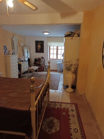3 bedroom Townhouse for sale in Relleu - € 130,000 (Ref: 8902946)
