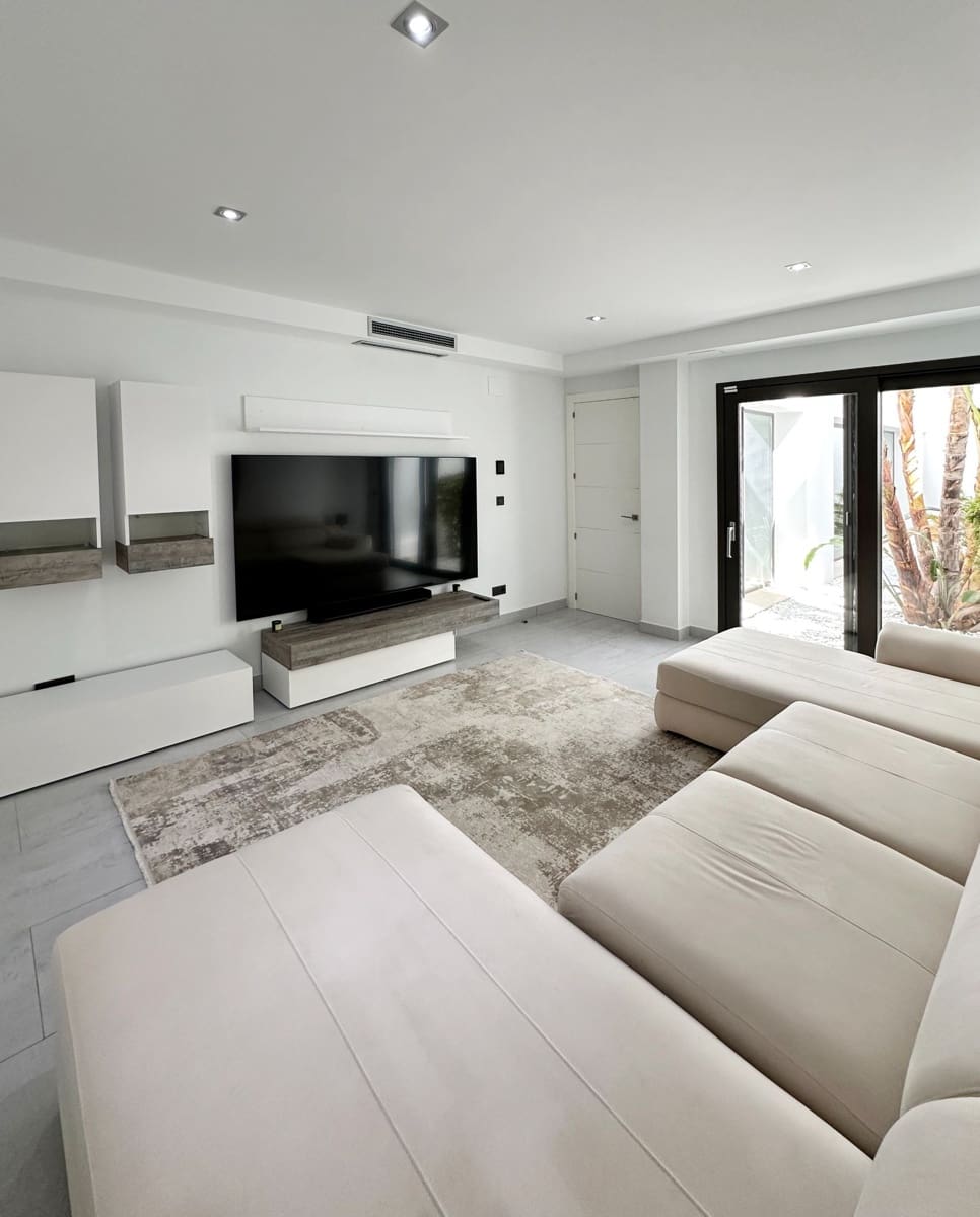 5 bedroom Villa for sale in Javea / Xabia with pool garage - € 2,350,000 (Ref: 8951745)