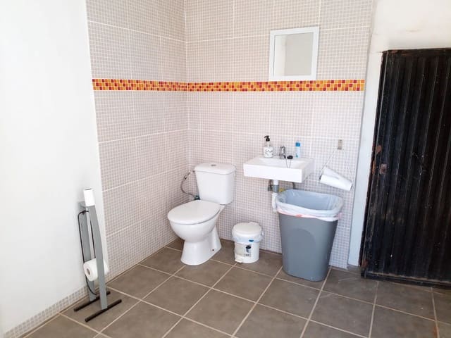 6 soveværelse Finca/Landehus til salg i Serón med swimmingpool garage - € 345.000 (Ref: 8960034)