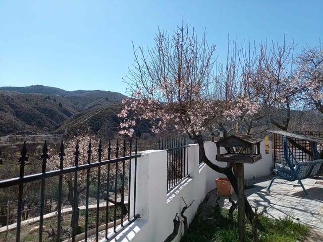 6 soveværelse Finca/Landehus til salg i Serón med swimmingpool garage - € 345.000 (Ref: 8960034)