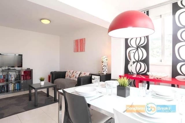 2 soveværelse Lejlighed til leje i Benidorm med swimmingpool garage - € 1.300 (Ref: 9036293)