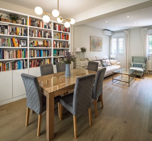 4 bedroom Semi-detached Villa for sale in Heliópolis, Seville city - € 610,000 (Ref: 9042015)