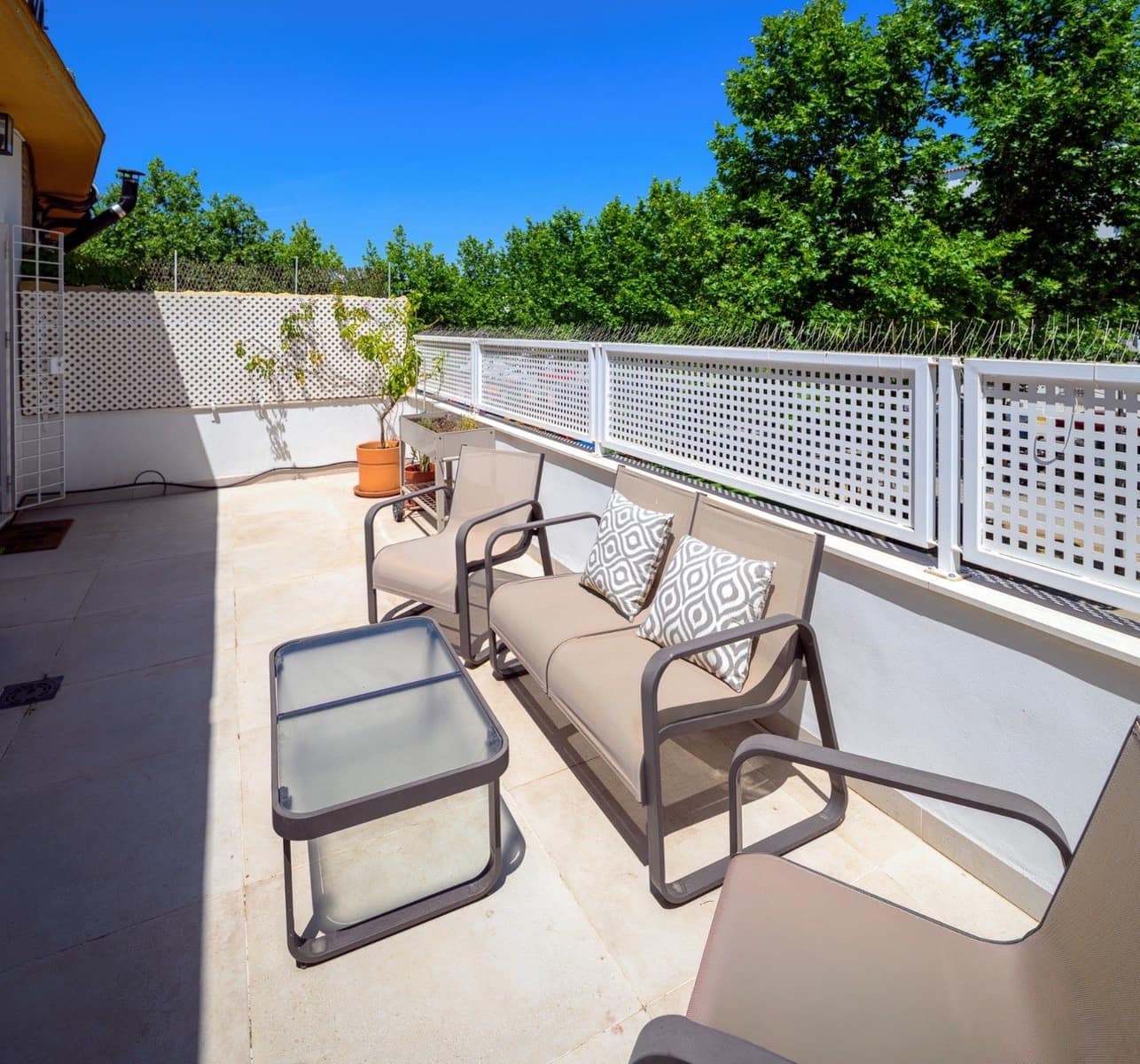 4 soverom Kjedet enebolig til salgs i Sevilla by - € 610 000 (Ref: 9042015)