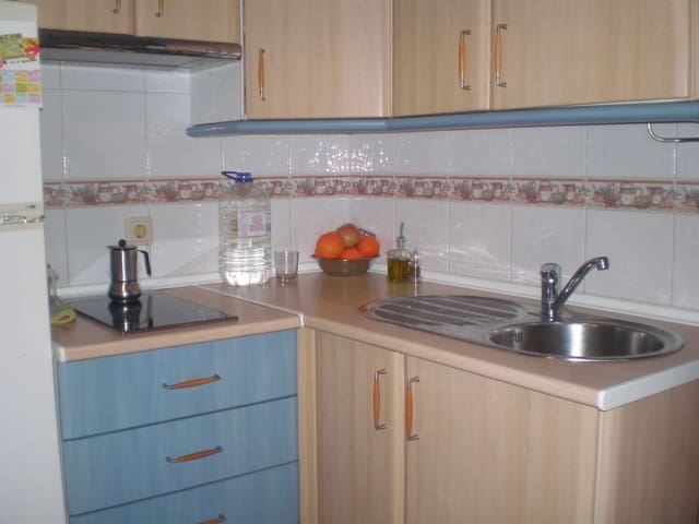 Studio til salgs i Benidorm med svømmebasseng garasje - € 148 000 (Ref: 9064963)