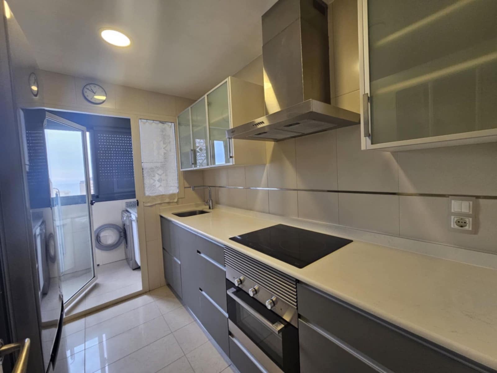 1 bedroom Apartment for sale in Benidorm with pool garage - € 299,000 (Ref: 9084927)