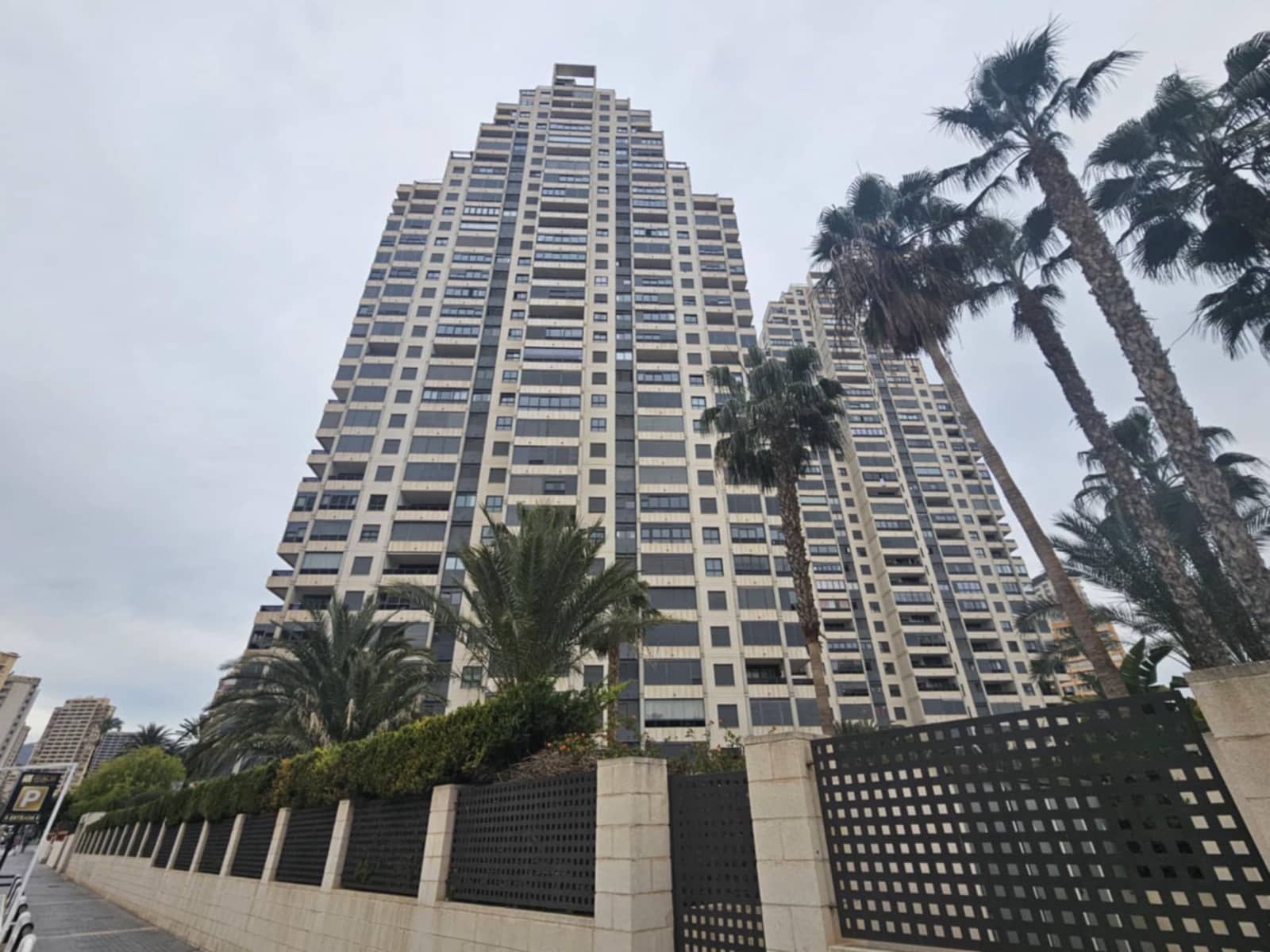 1 bedroom Apartment for sale in Benidorm with pool garage - € 299,000 (Ref: 9084927)