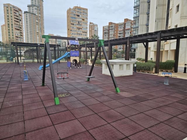 1 bedroom Apartment for sale in Benidorm with pool garage - € 299,000 (Ref: 9084927)