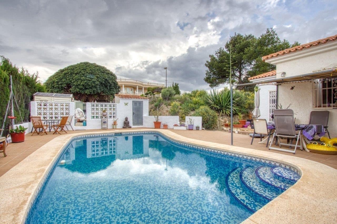 3 quarto Moradia para venda em La Nucia com piscina garagem - 395 000 € (Ref: 9102728)