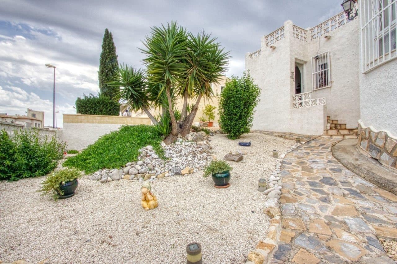 3 quarto Moradia para venda em La Nucia com piscina garagem - 395 000 € (Ref: 9102728)