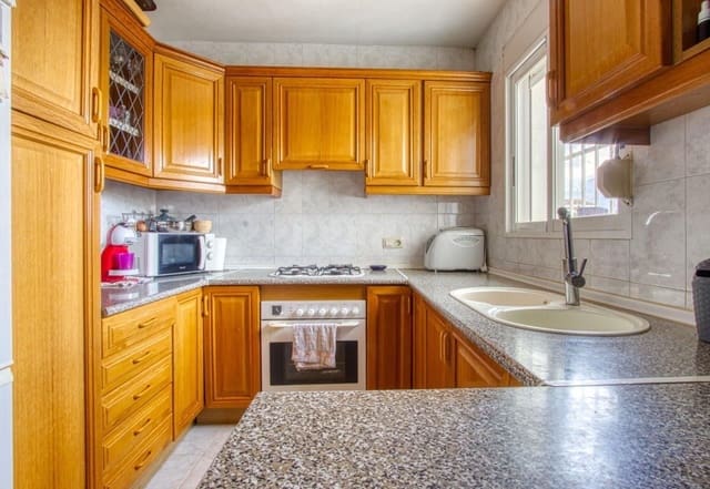 3 quarto Moradia para venda em La Nucia com piscina garagem - 395 000 € (Ref: 9102728)