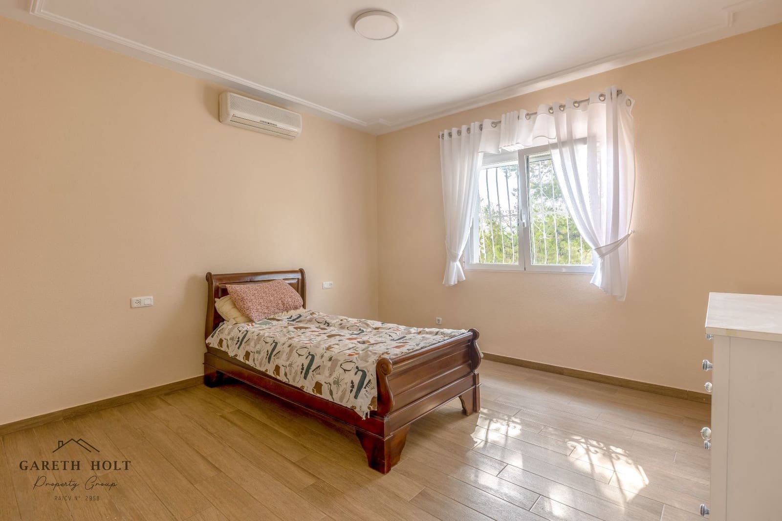 4 bedroom Villa for sale in Albir with pool garage - € 770,000 (Ref: 9118552)