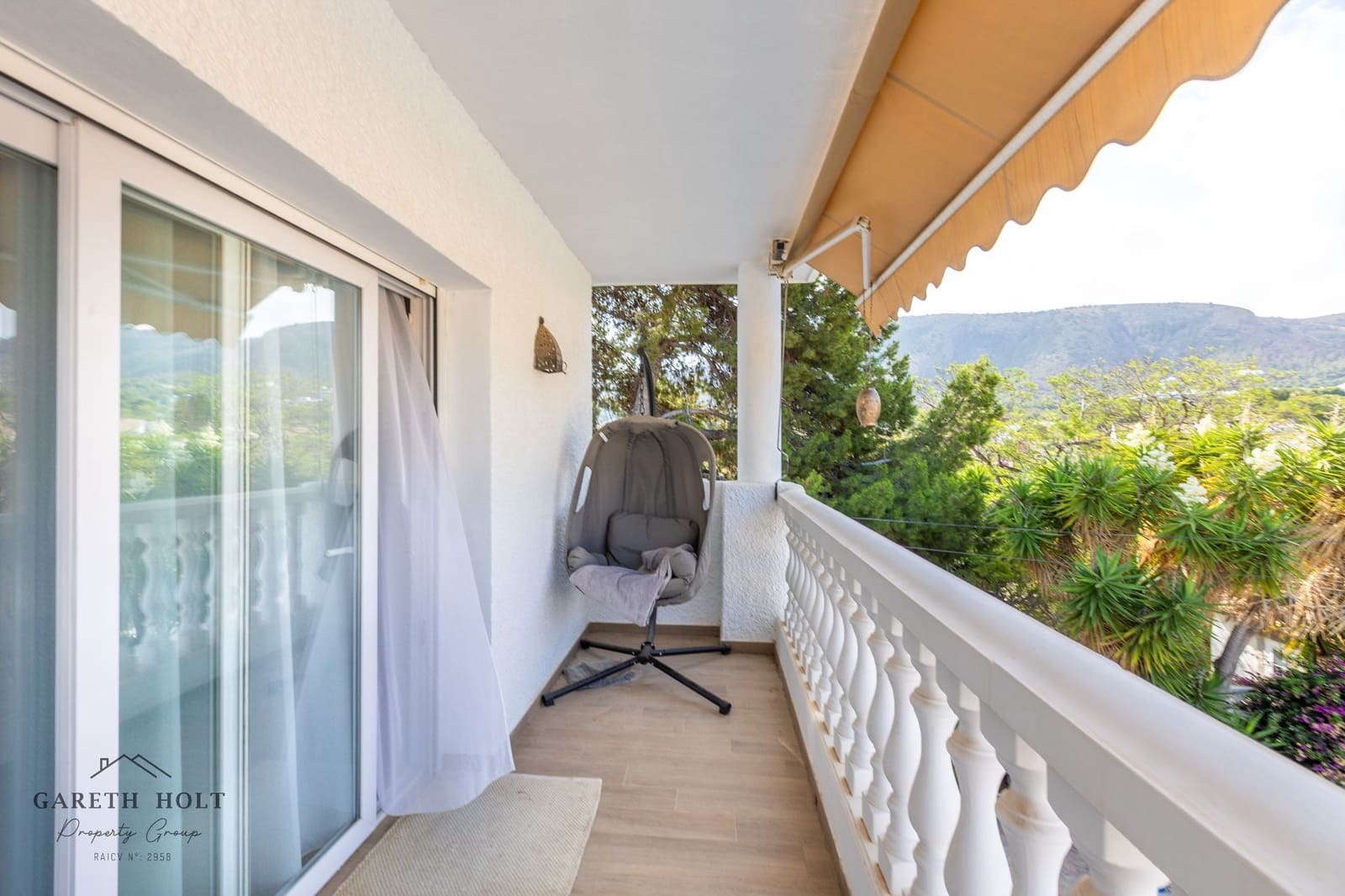 4 bedroom Villa for sale in Albir with pool garage - € 770,000 (Ref: 9118552)