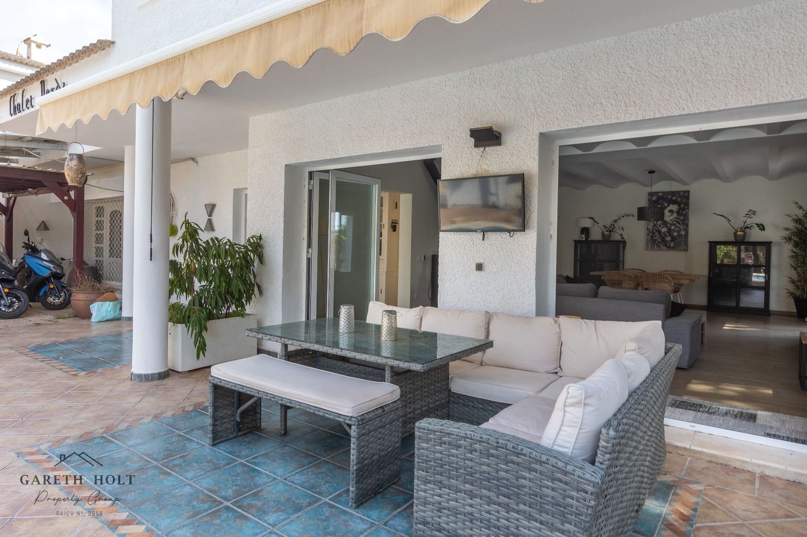 4 bedroom Villa for sale in Albir with pool garage - € 770,000 (Ref: 9118552)