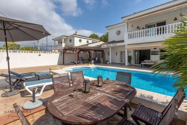 4 soveværelse Villa til salg i Albir, Alfaz del Pi / L'Alfàs del Pi med swimmingpool garage - € 770.000 (Ref: 9118552)