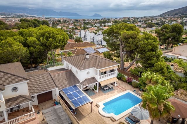 4 soveværelse Villa til salg i Albir, Alfaz del Pi / L'Alfàs del Pi med swimmingpool garage - € 770.000 (Ref: 9118552)