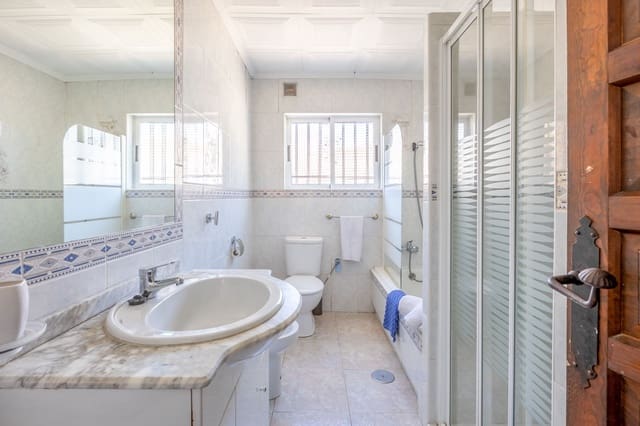 3 bedroom Villa for sale in Orxeta with pool garage - € 450,000 (Ref: 9154763)