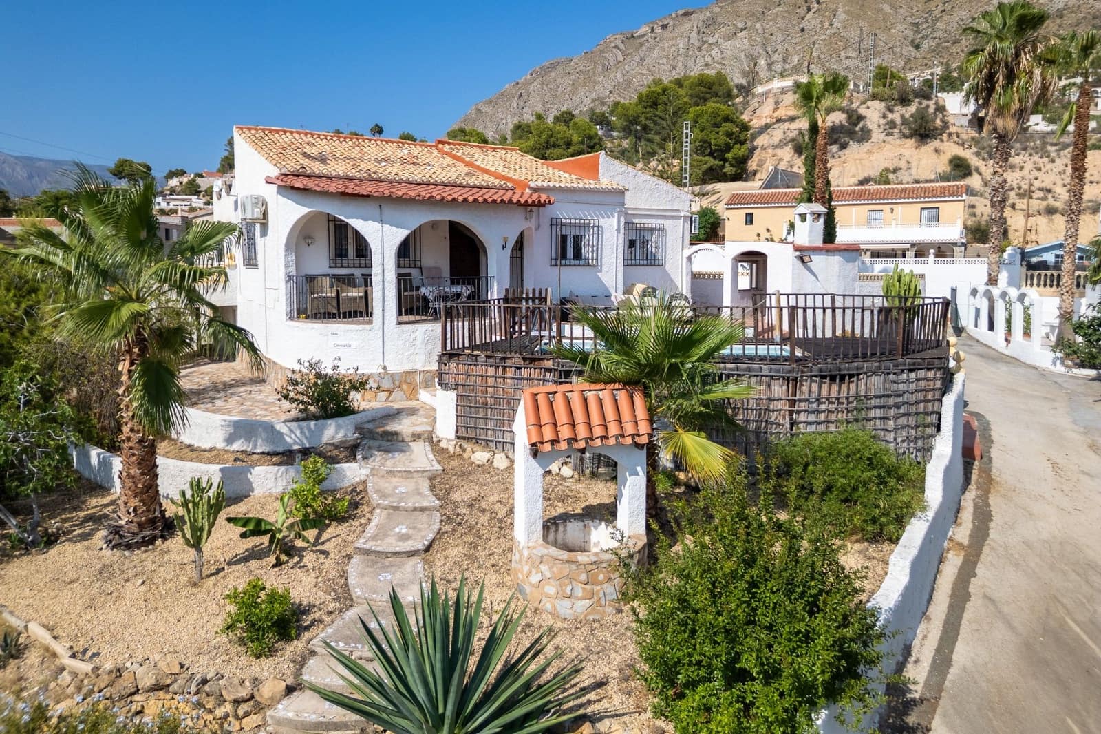 3 bedroom Villa for sale in Orxeta with pool garage - € 450,000 (Ref: 9154763)