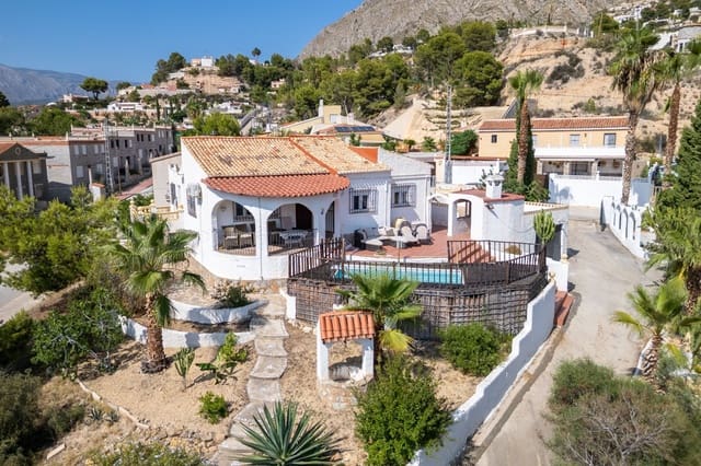 3 bedroom Villa for sale in Orxeta with pool garage - € 450,000 (Ref: 9154763)