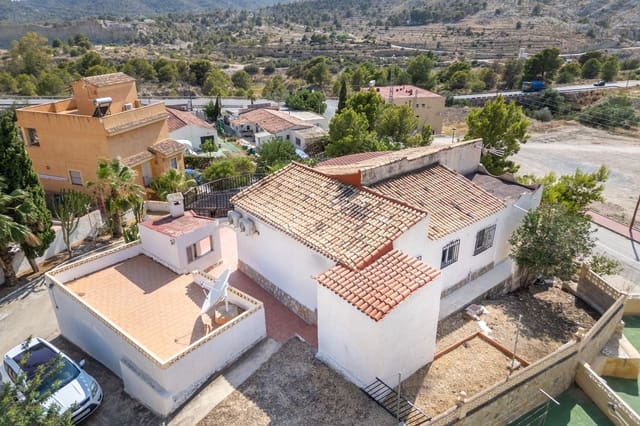 3 bedroom Villa for sale in Orxeta with pool garage - € 325,000 (Ref: 9157831)